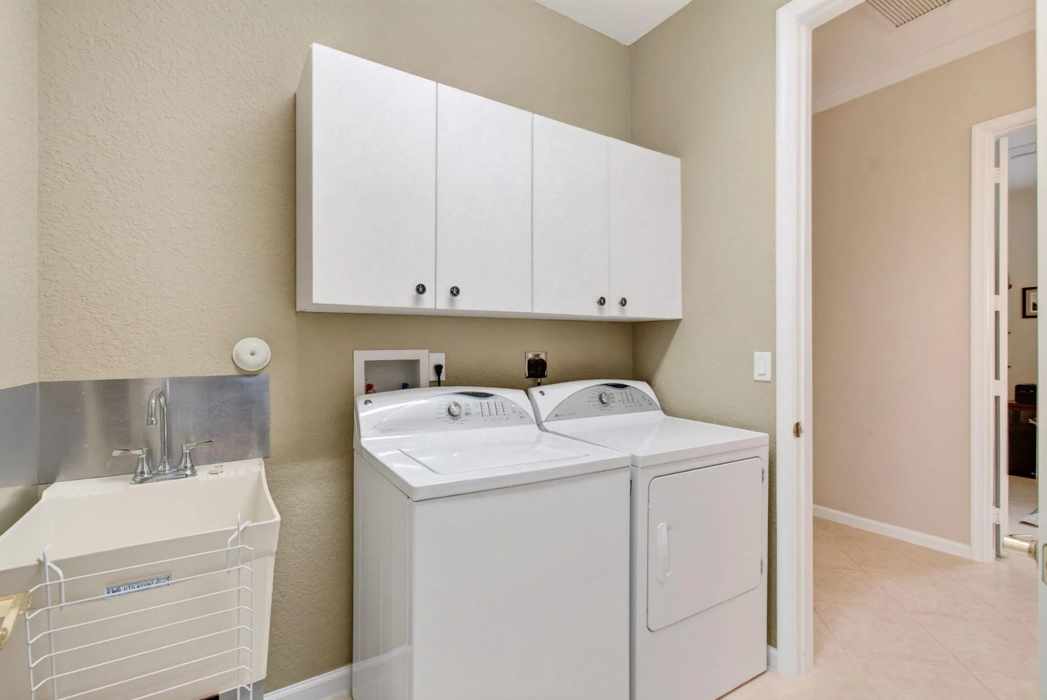 26 37-web-or-mls-DSC_4930