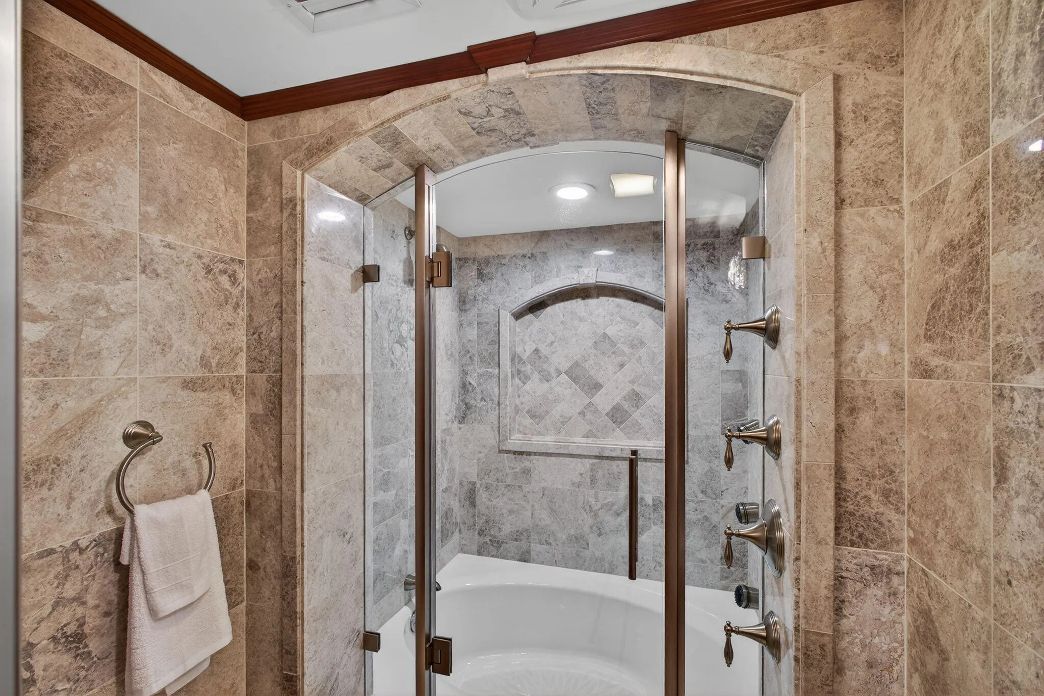 44-web-or-mls-5D1A3158