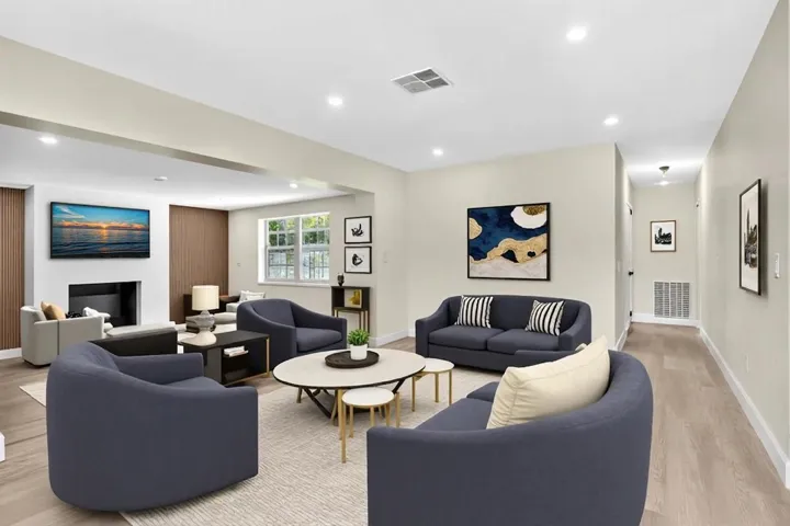 Living_famiiy room