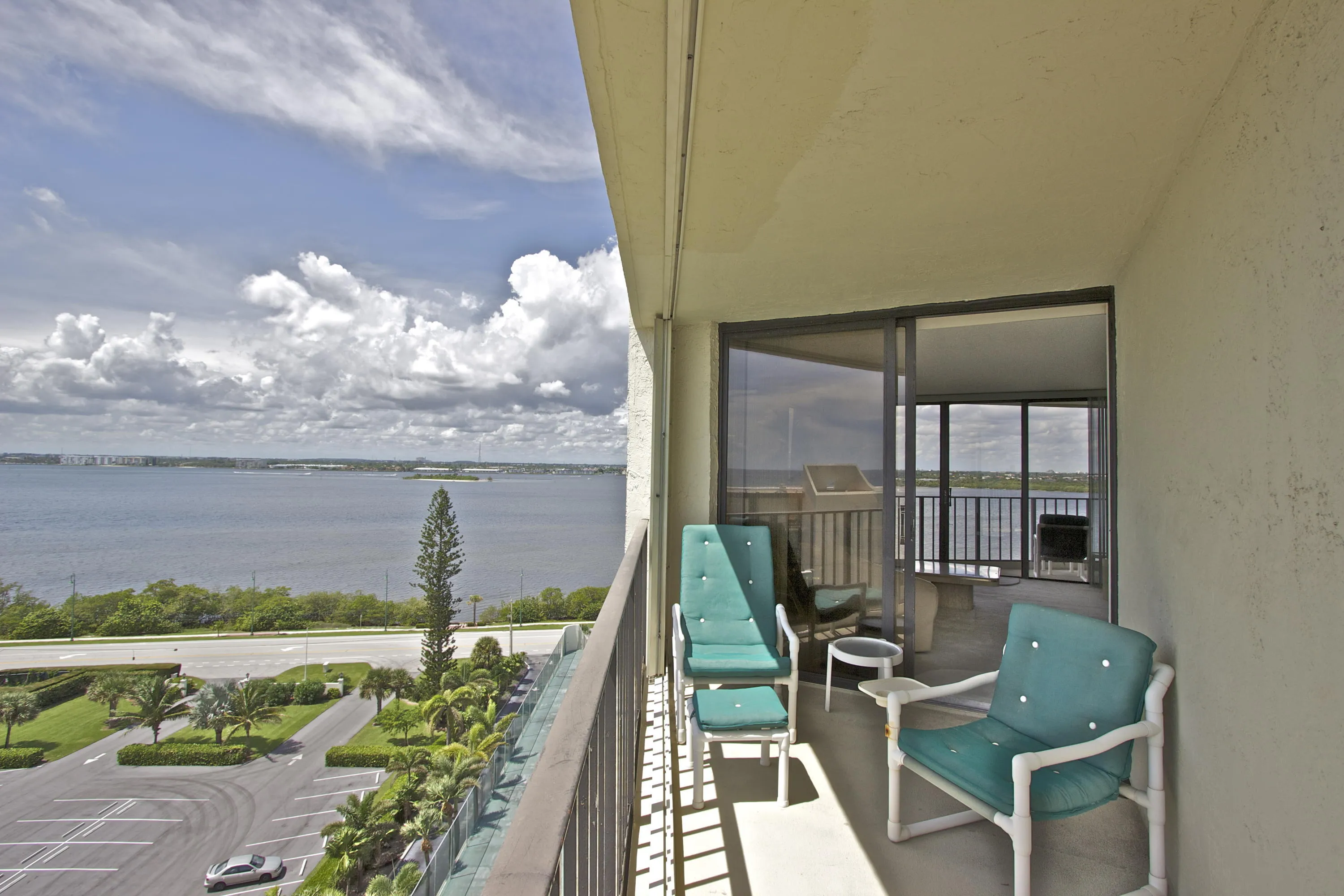 Front Balcony to Intracoastal