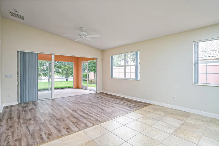 11320Pembroke-9