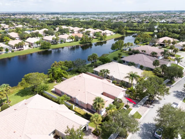 11320Pembroke-5