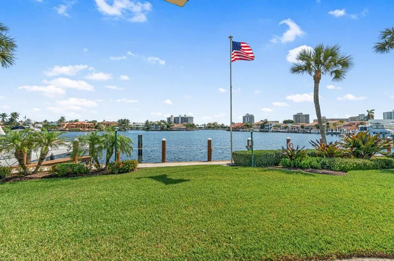 guest dock & flag