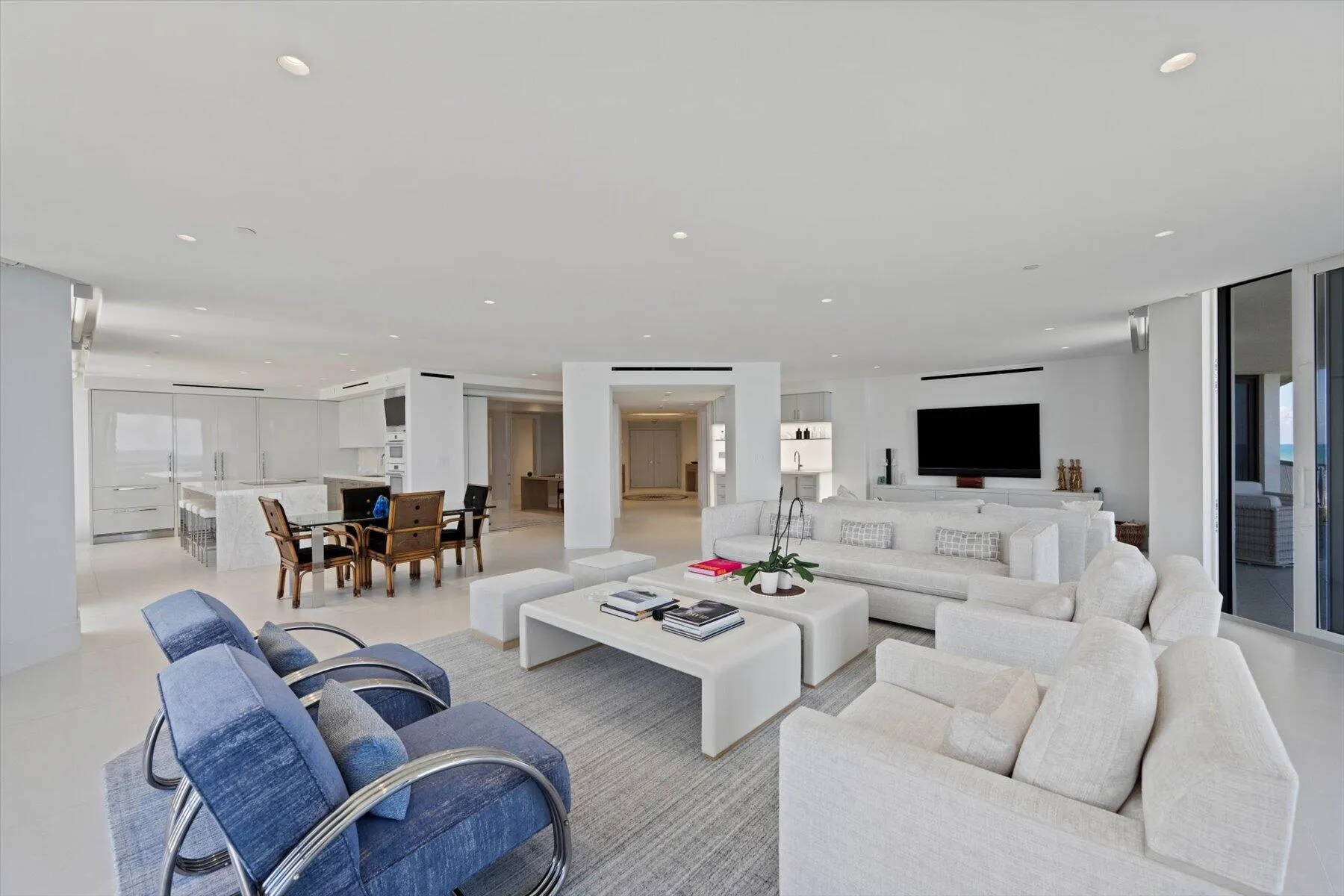Living/Dining​​‌​​​​‌​​‌‌​‌‌​​​‌‌​‌​‌​‌​​​‌​​ Area