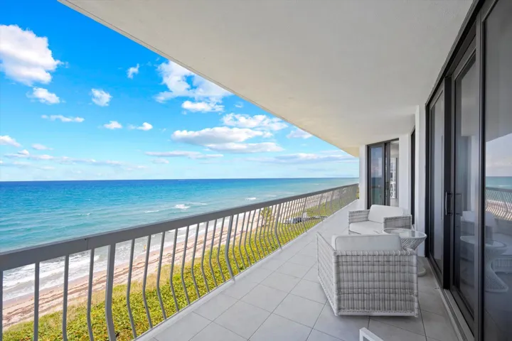 Wraparound Balcony