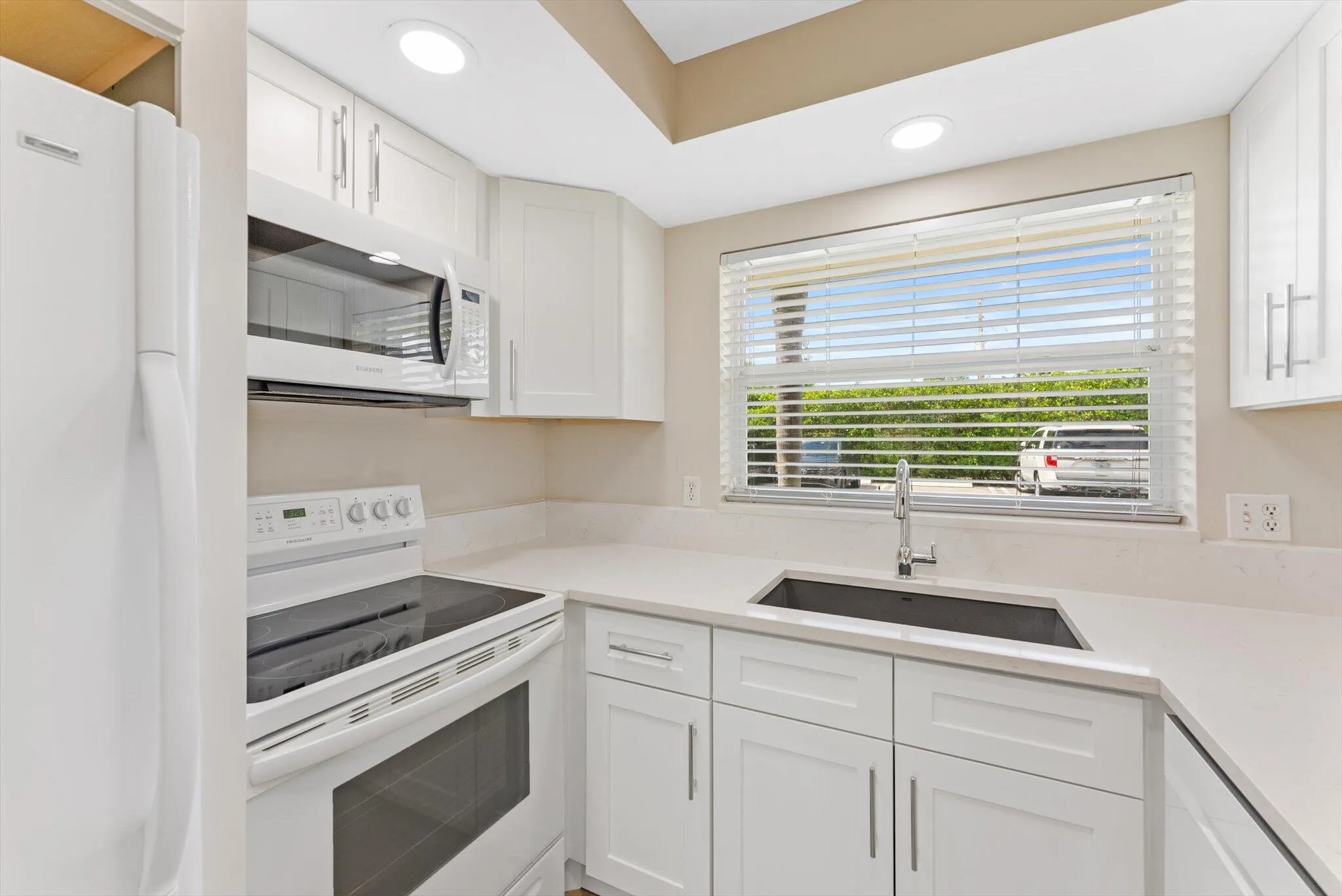 478 tequesta dr 115