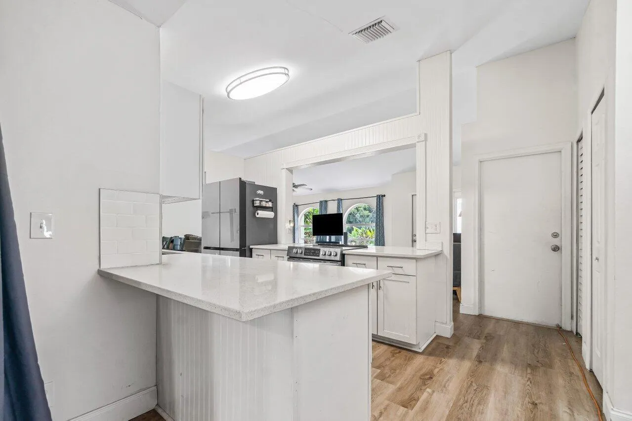004-1543963rdPlaceNorth-Loxahatchee-FL-3