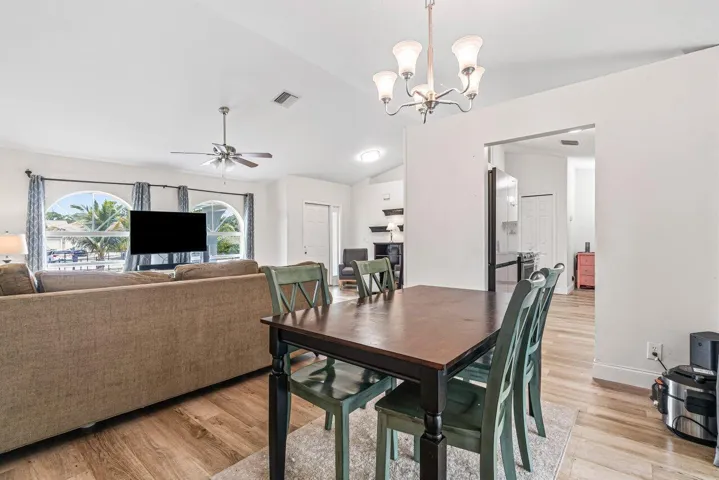 016-1543963rdPlaceNorth-Loxahatchee-FL-3
