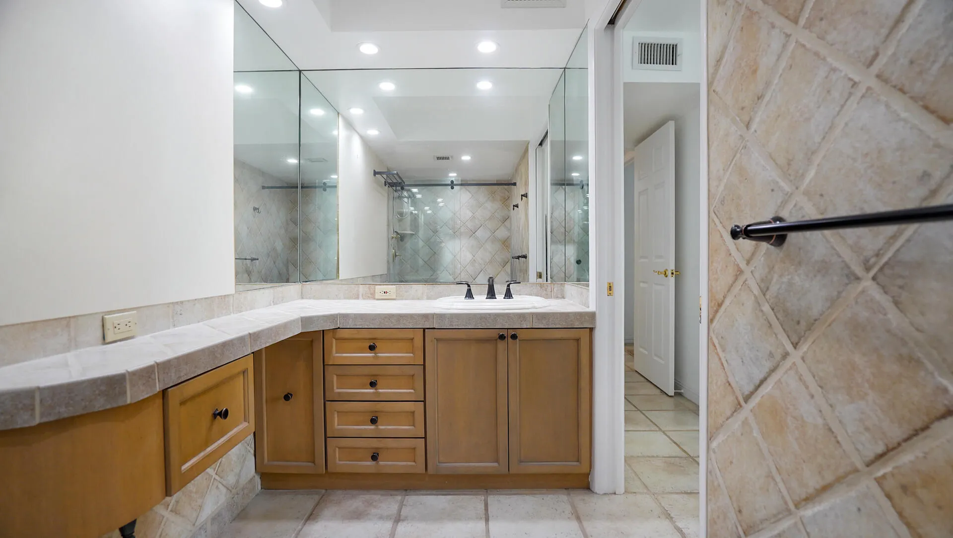1201 River Reach Dr 202, Fort Lauderdale