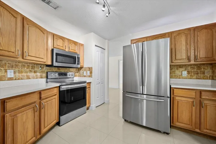 Allow this kitchen to ignite the inner culinary chef within.