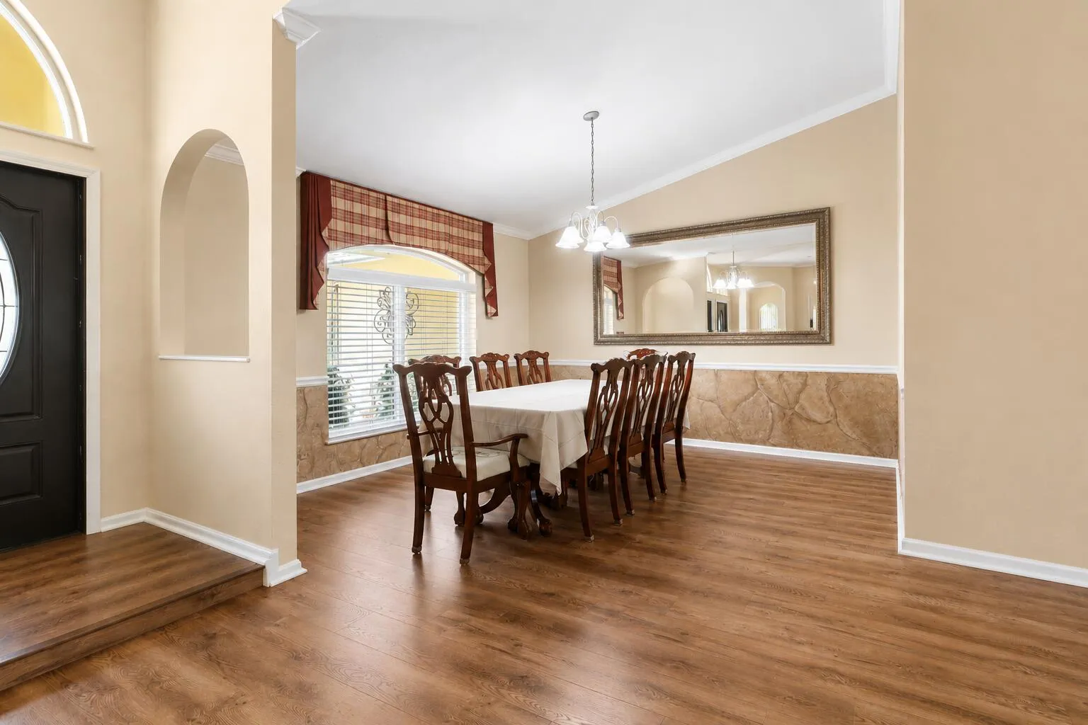 DINING RM
