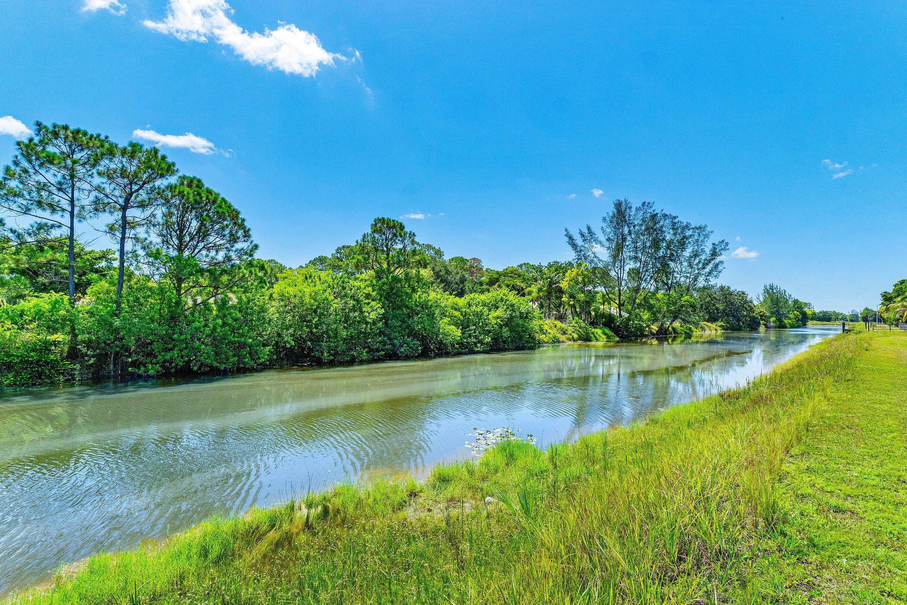 038-1703792ndLaneNorth-TheAcreage-FL-334
