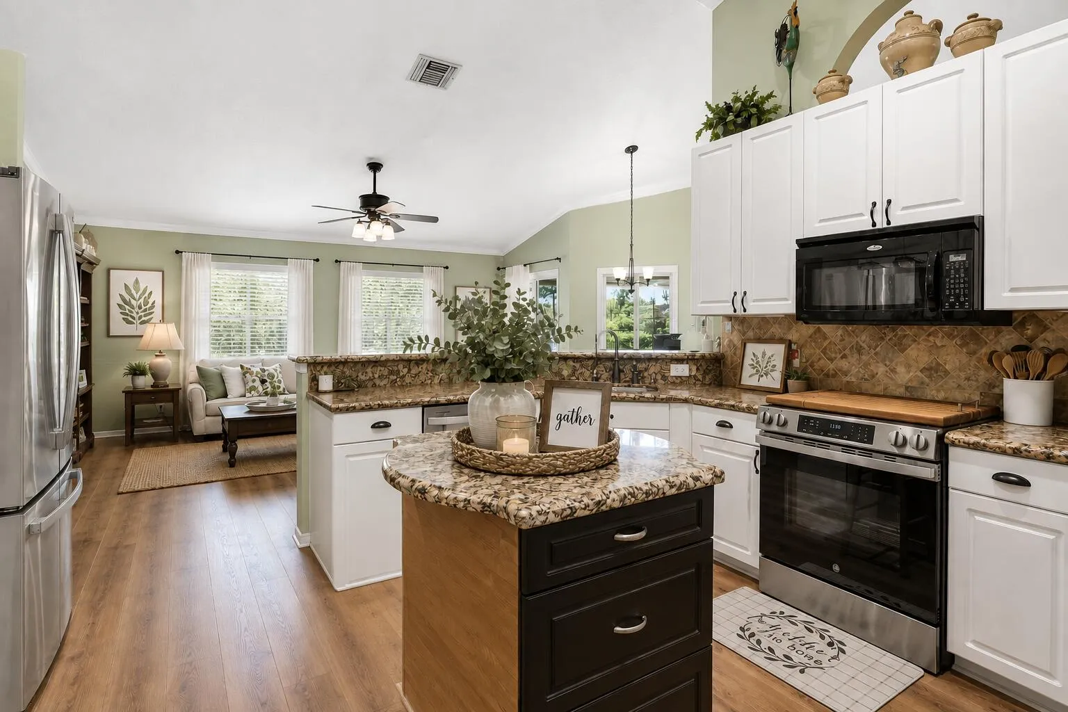 KITCHEN