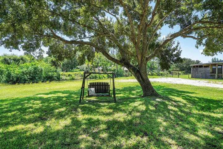 037-1703792ndLaneNorth-TheAcreage-FL-334