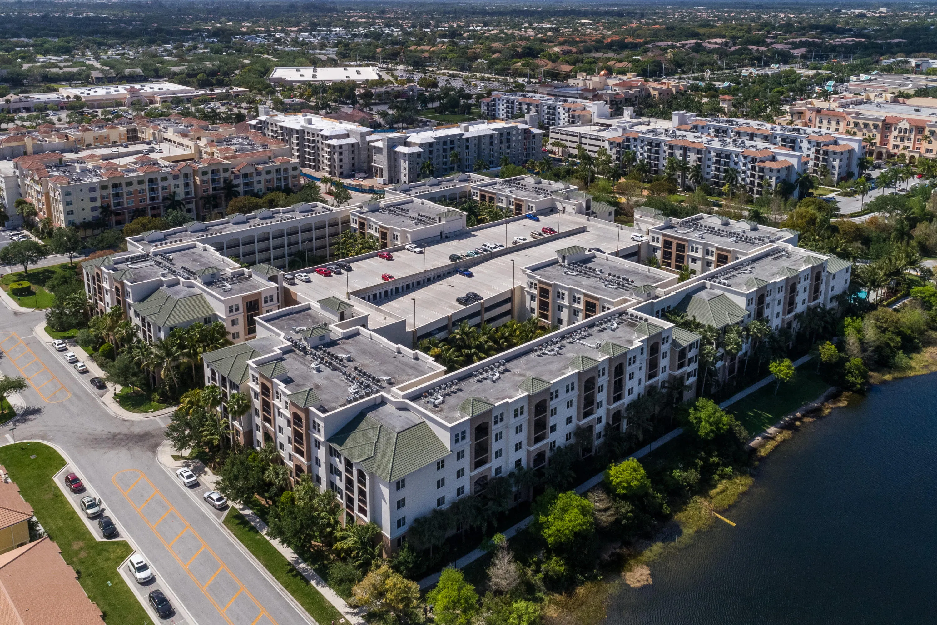 036-1660RenaissanceCommonsBoulevard-2421