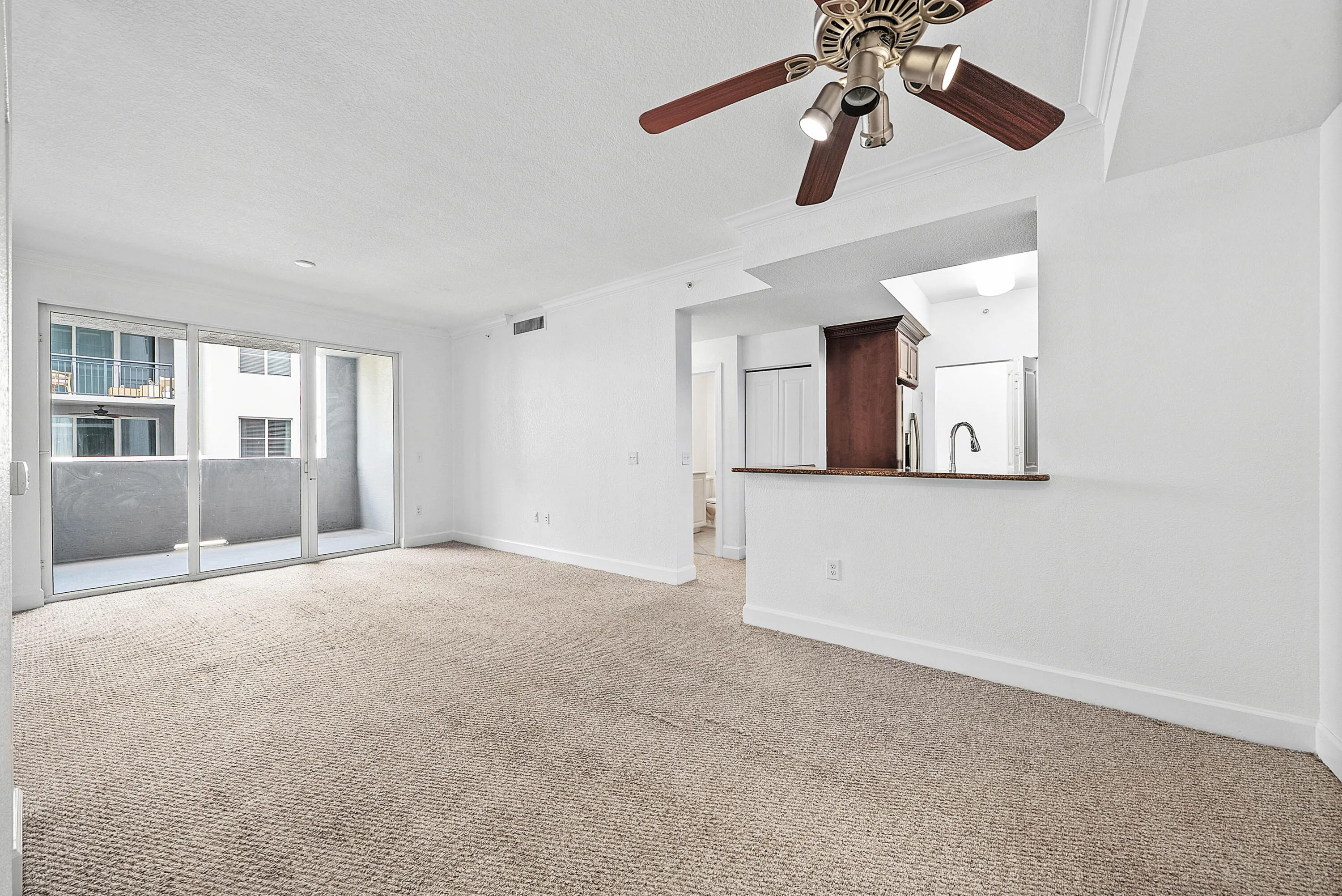 002-1660RenaissanceCommonsBoulevard-2421