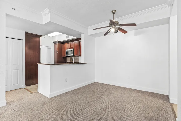 004-1660RenaissanceCommonsBoulevard-2421