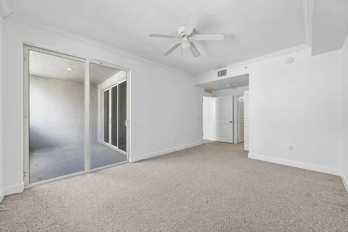 020-1660RenaissanceCommonsBoulevard-2421