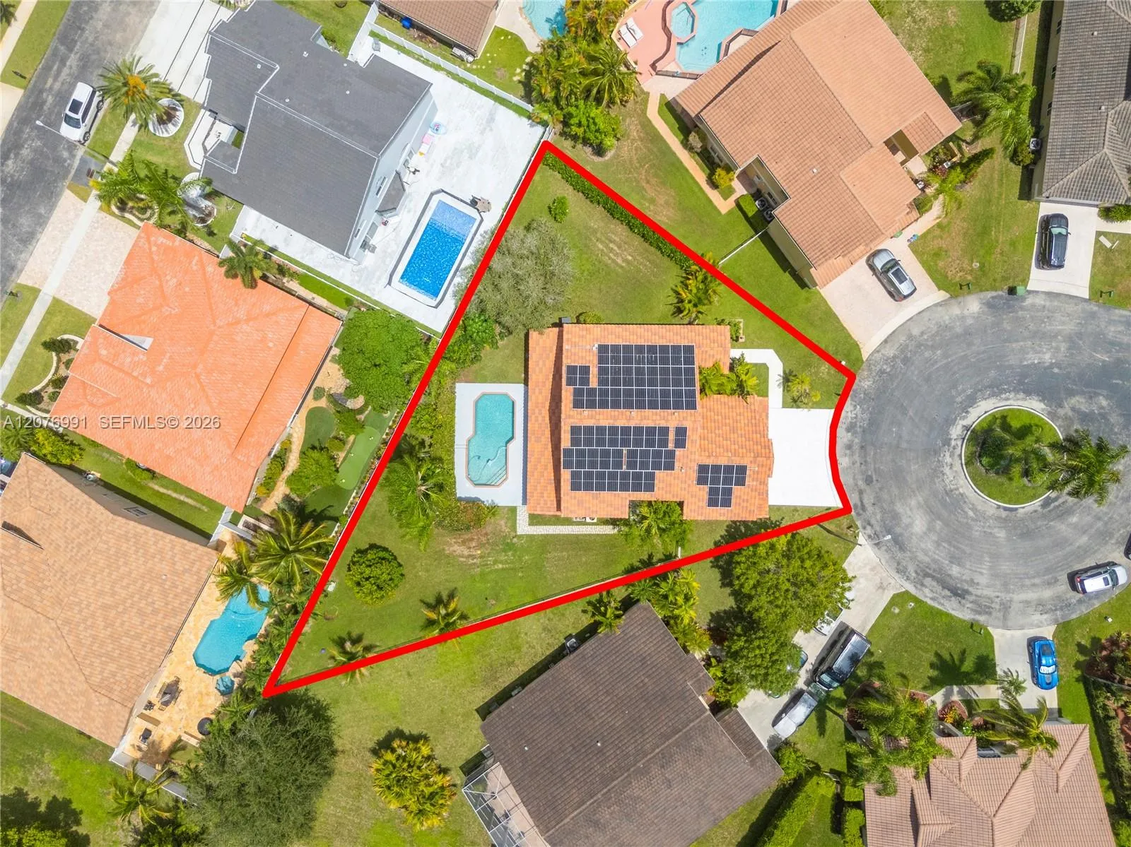 Great parcel with expansive green areas