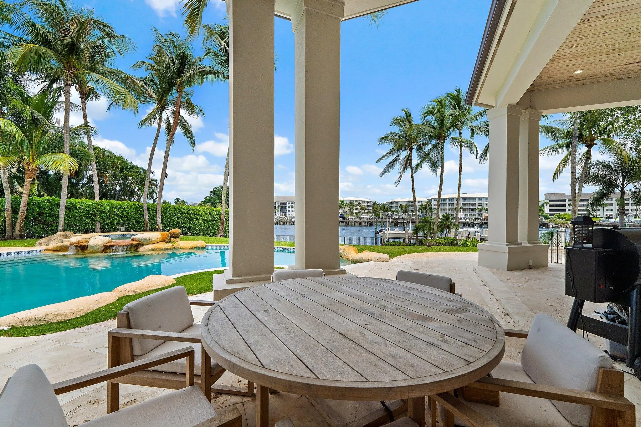 Pool & Deck