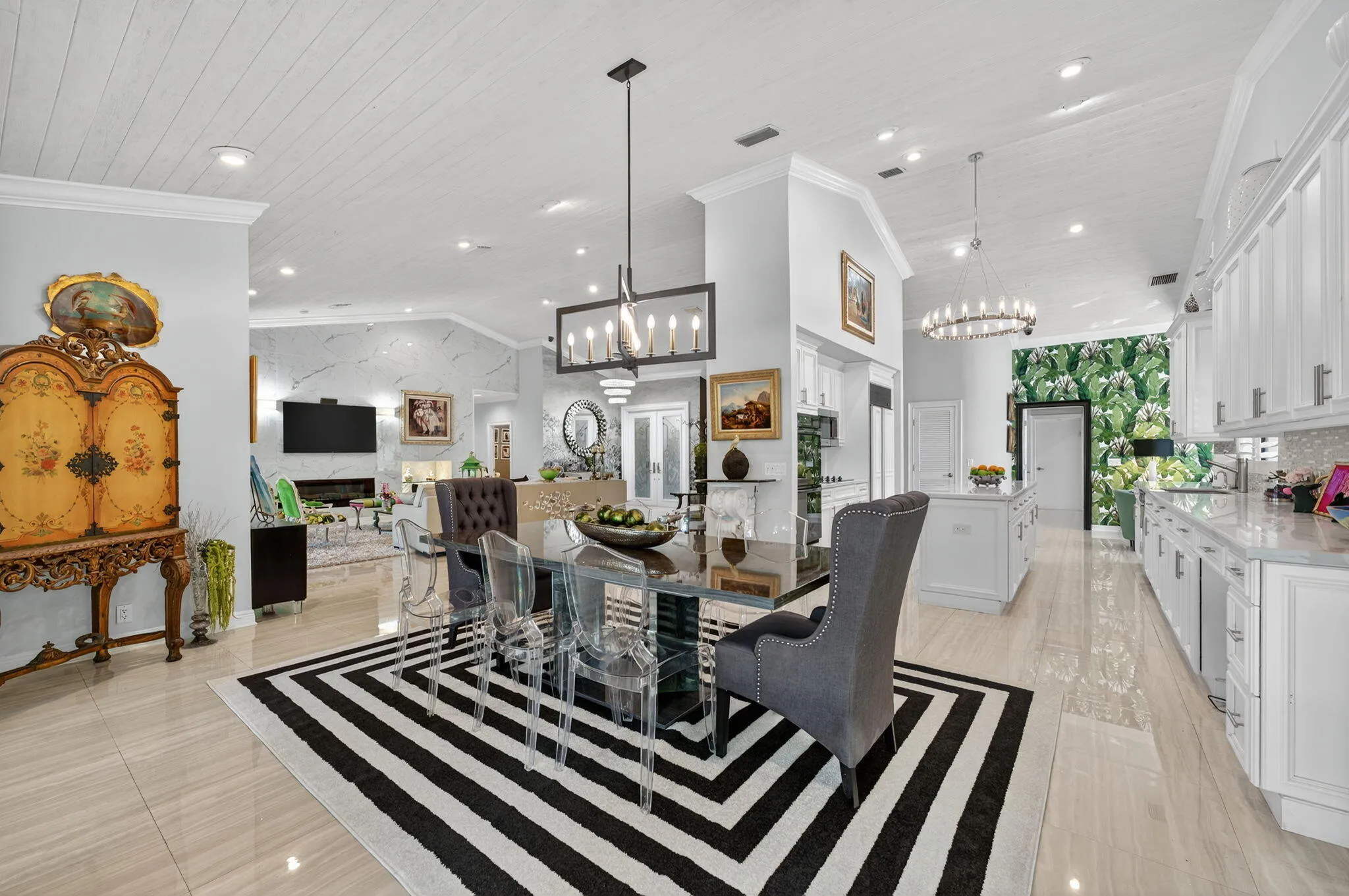 7205 Mandarin Drive