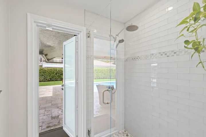 2911 NW 28th Terrace - 58.jpg-SMALL
