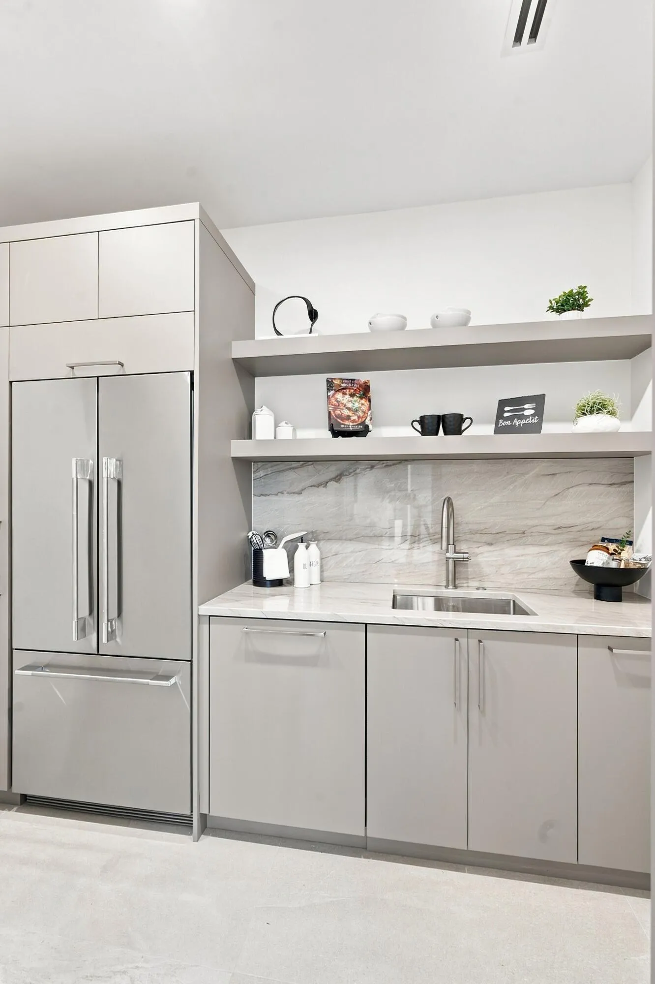 Stainless steel refrigerator and integrated appliances