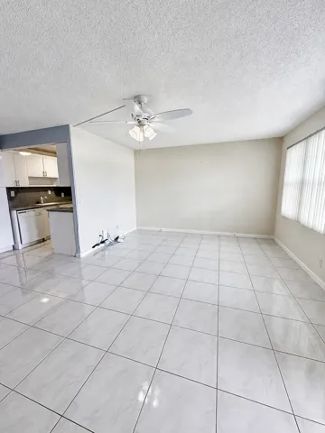 1089 003a