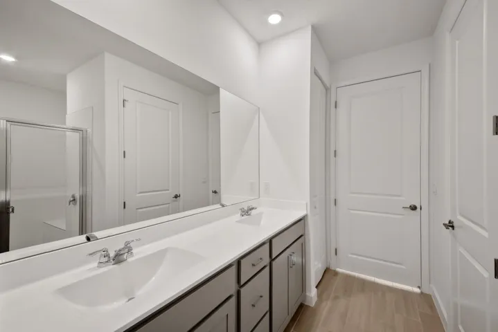 Dual Sinks