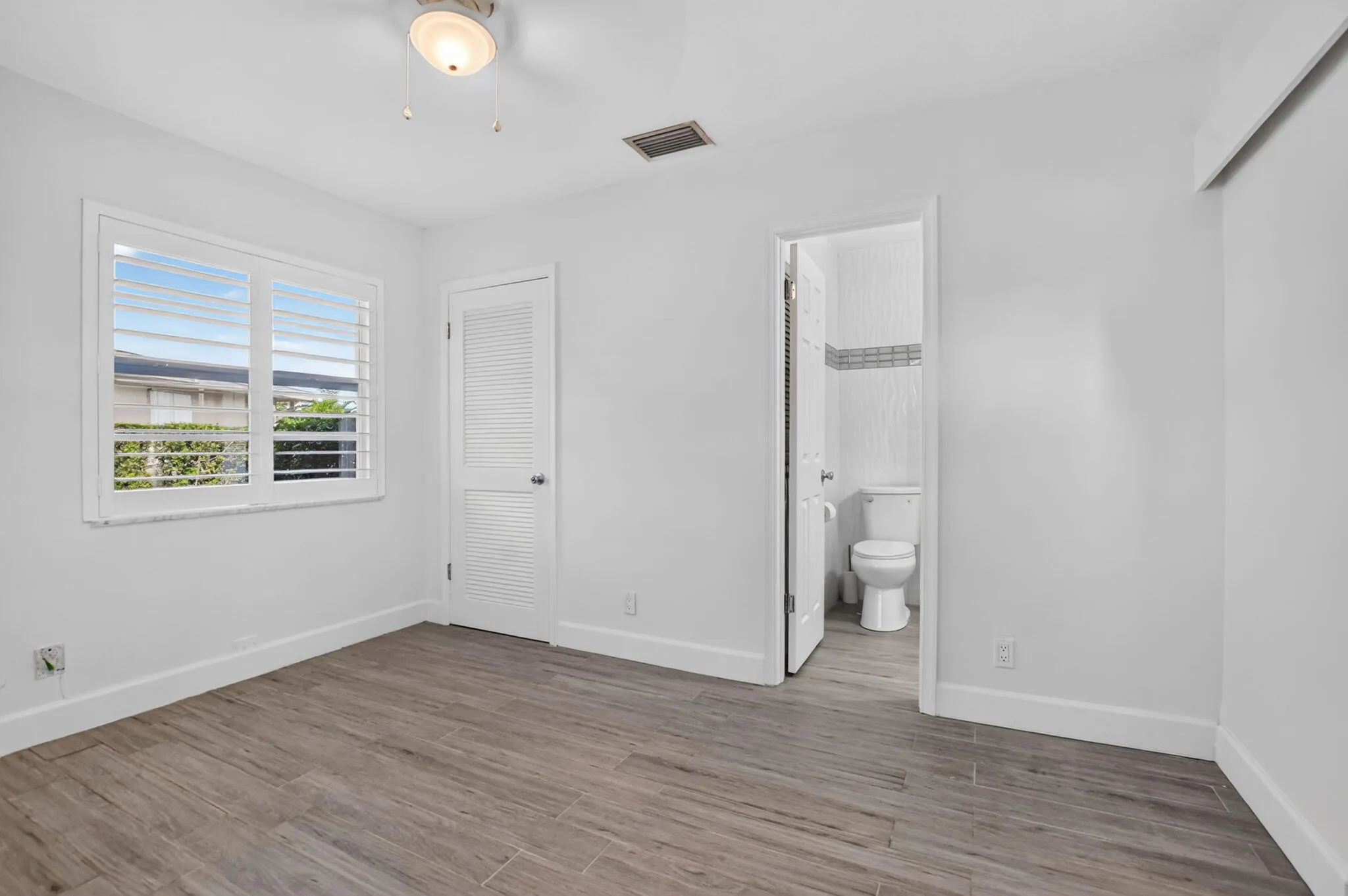 Ensuite 2nd Bathroom