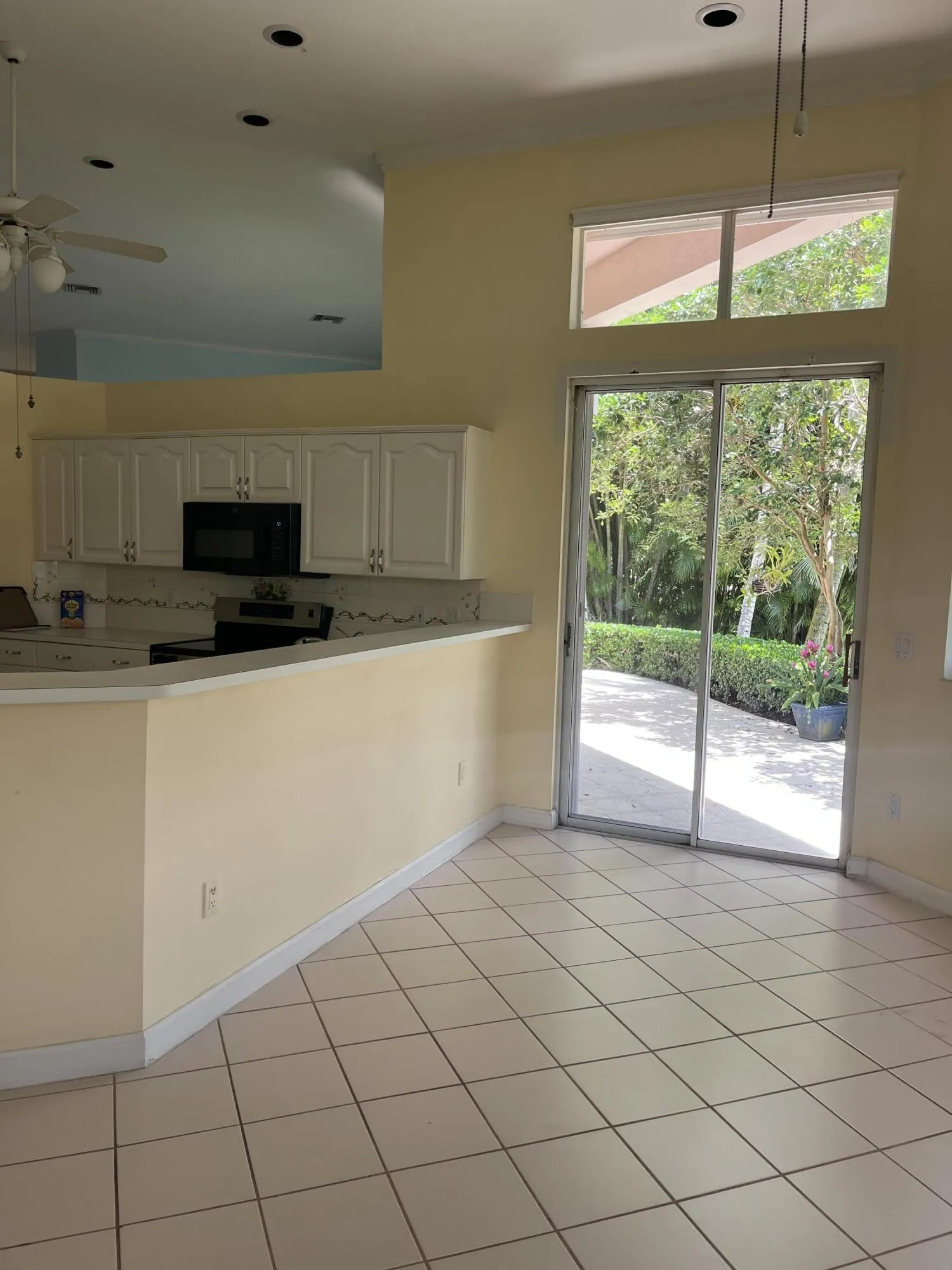 Open Kitchen to Family Rm.