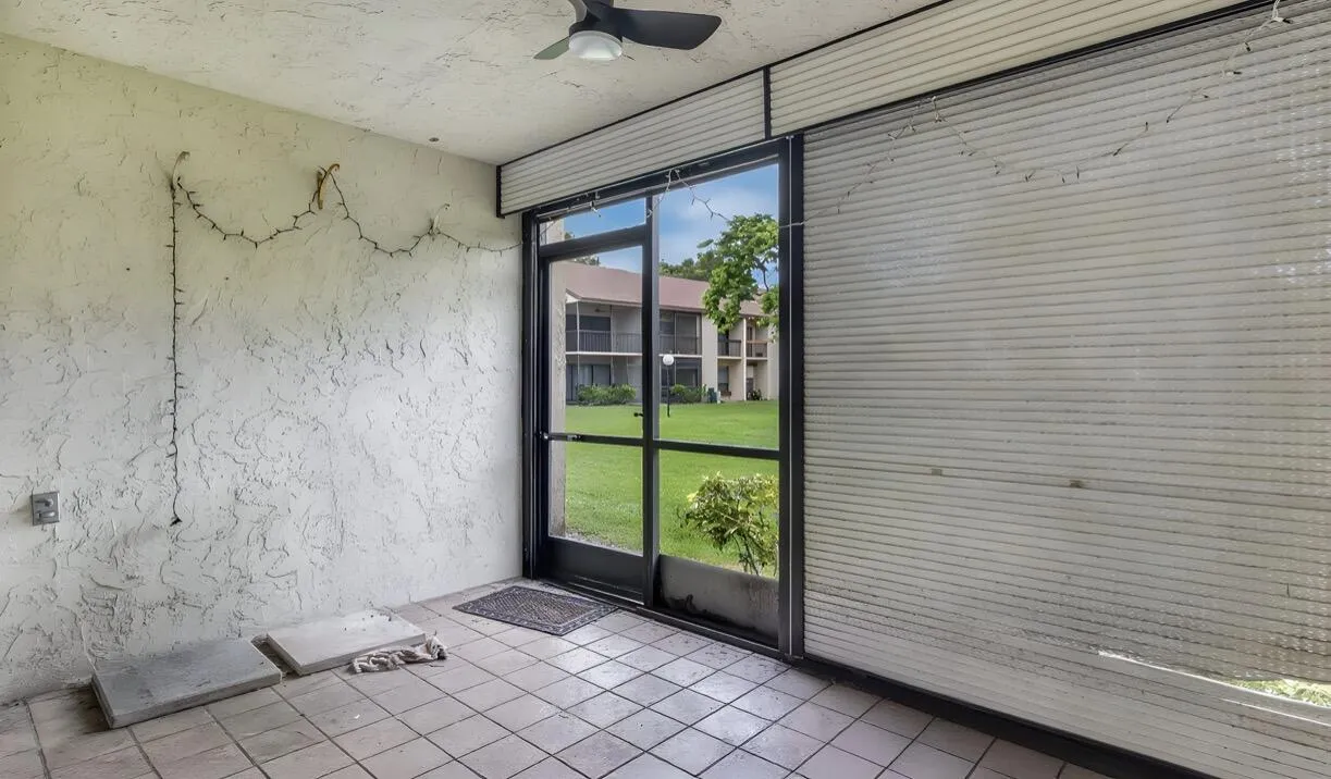 Screened Patio