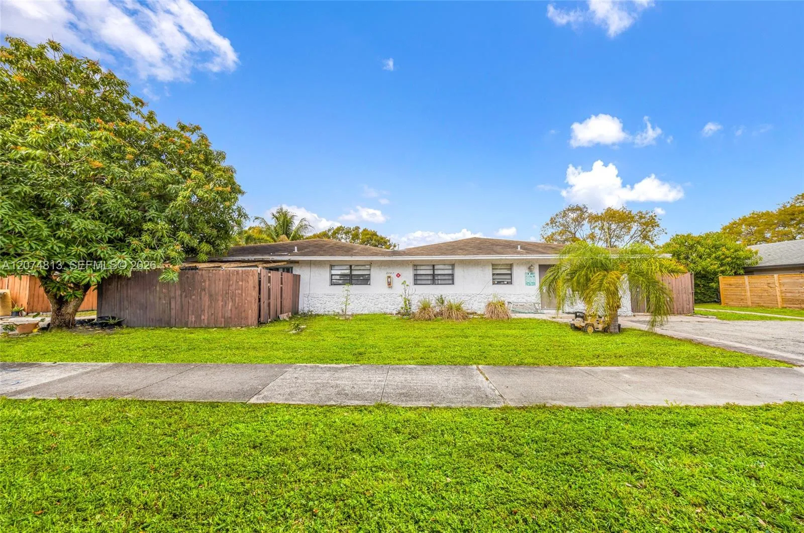 Property photo 35
