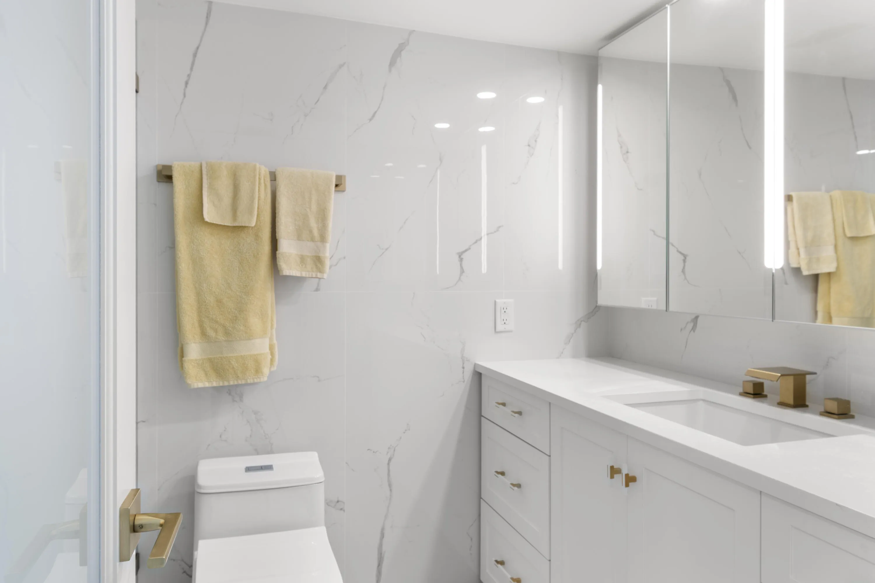 2nd Bathroom
