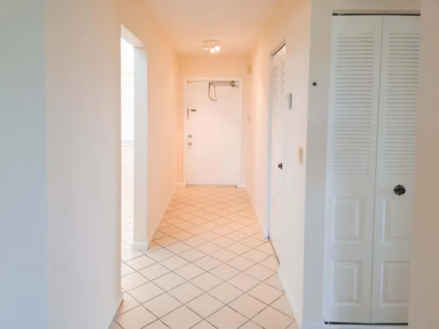 Entrance 1