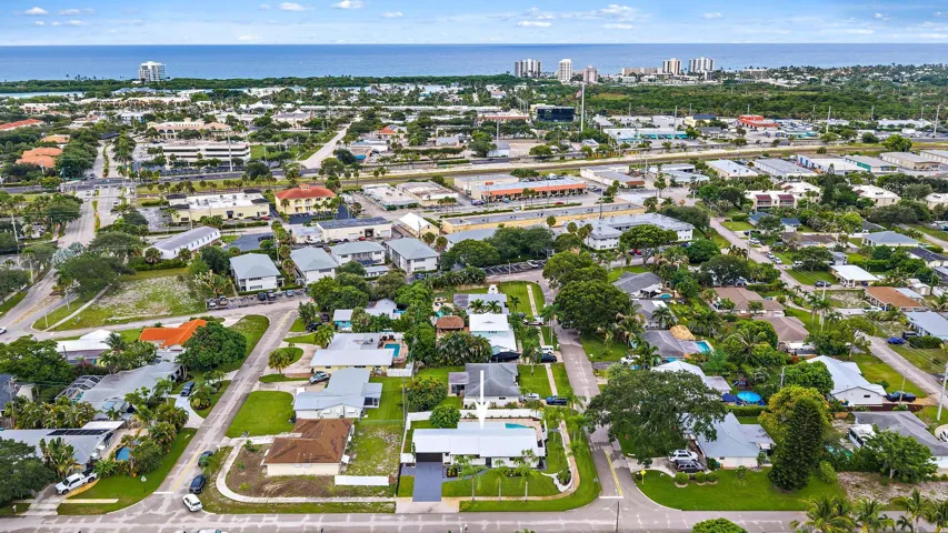 360 Saturn Ave-38