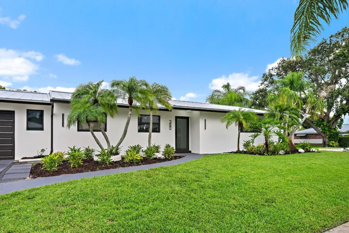 360 Saturn Ave-16