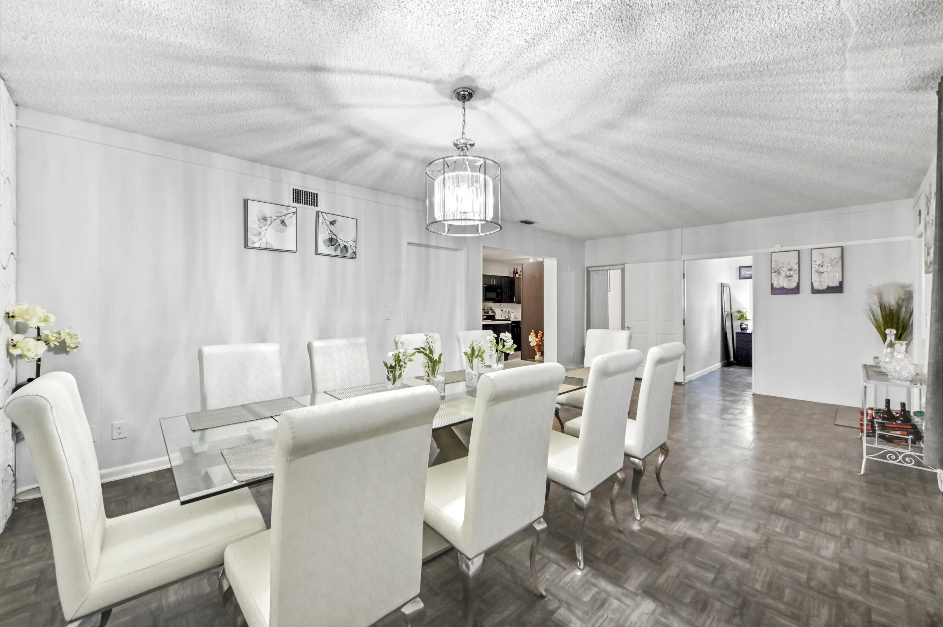 13 Dining area 03