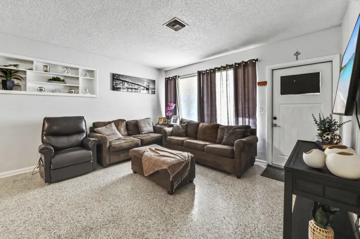 04 Living room 02