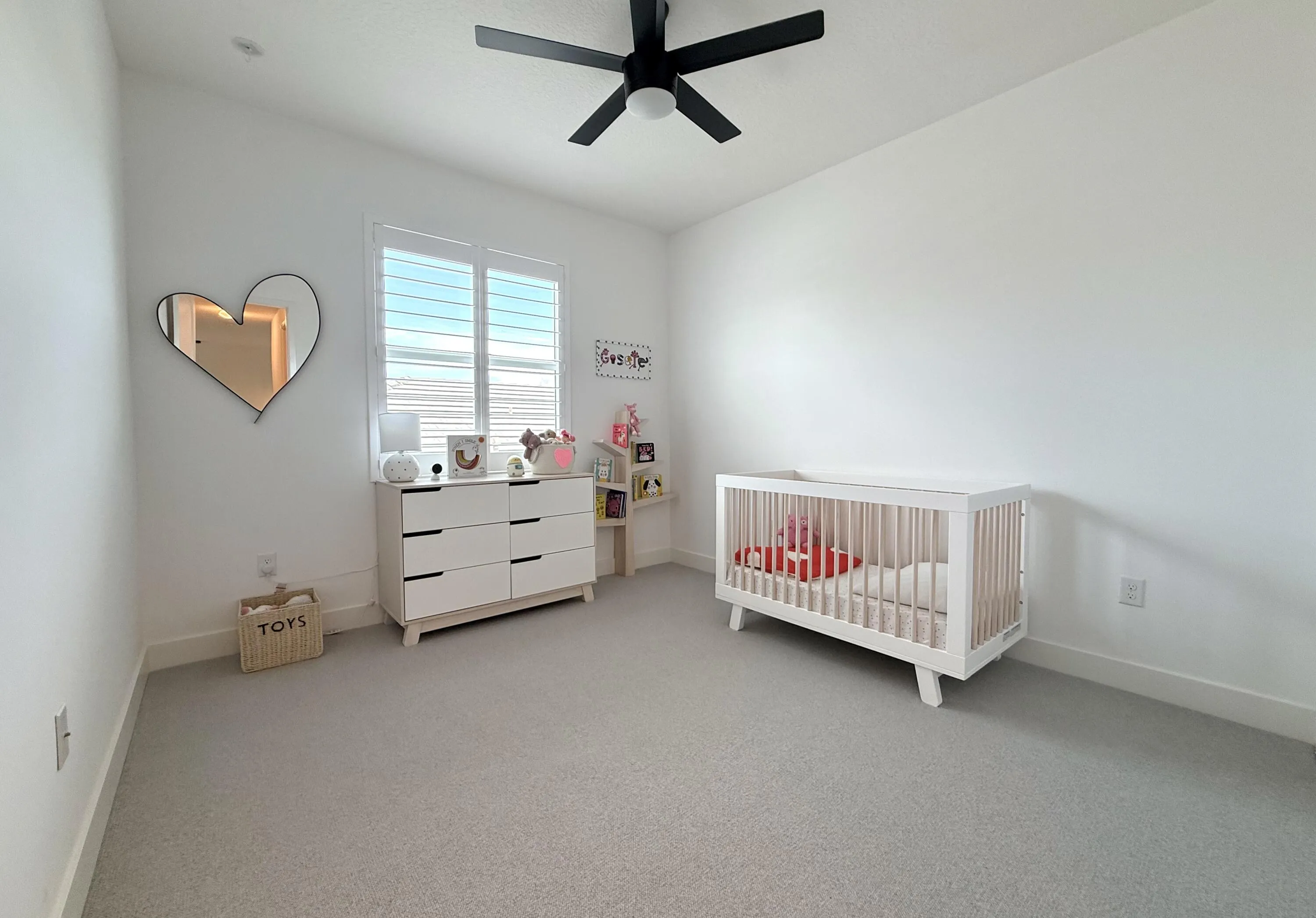 Guest bedroom 2
