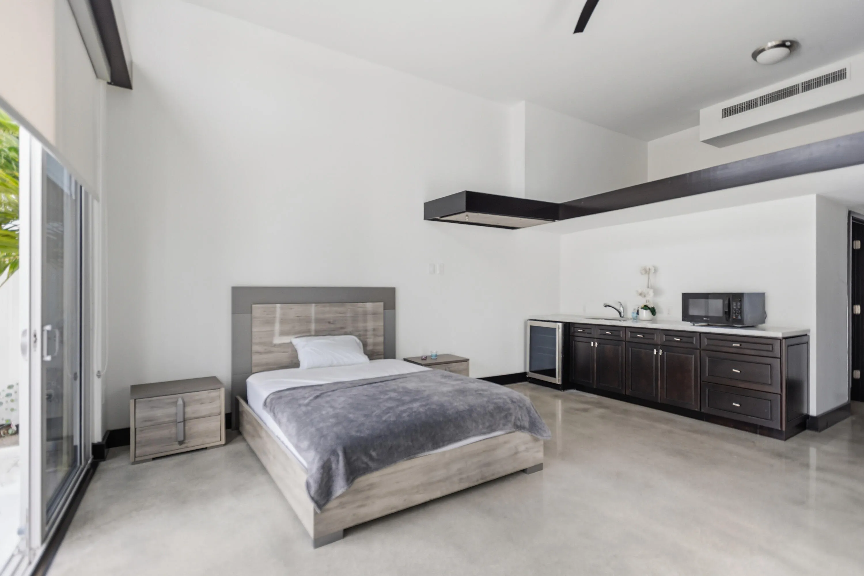 284 NE 7th Street-0752