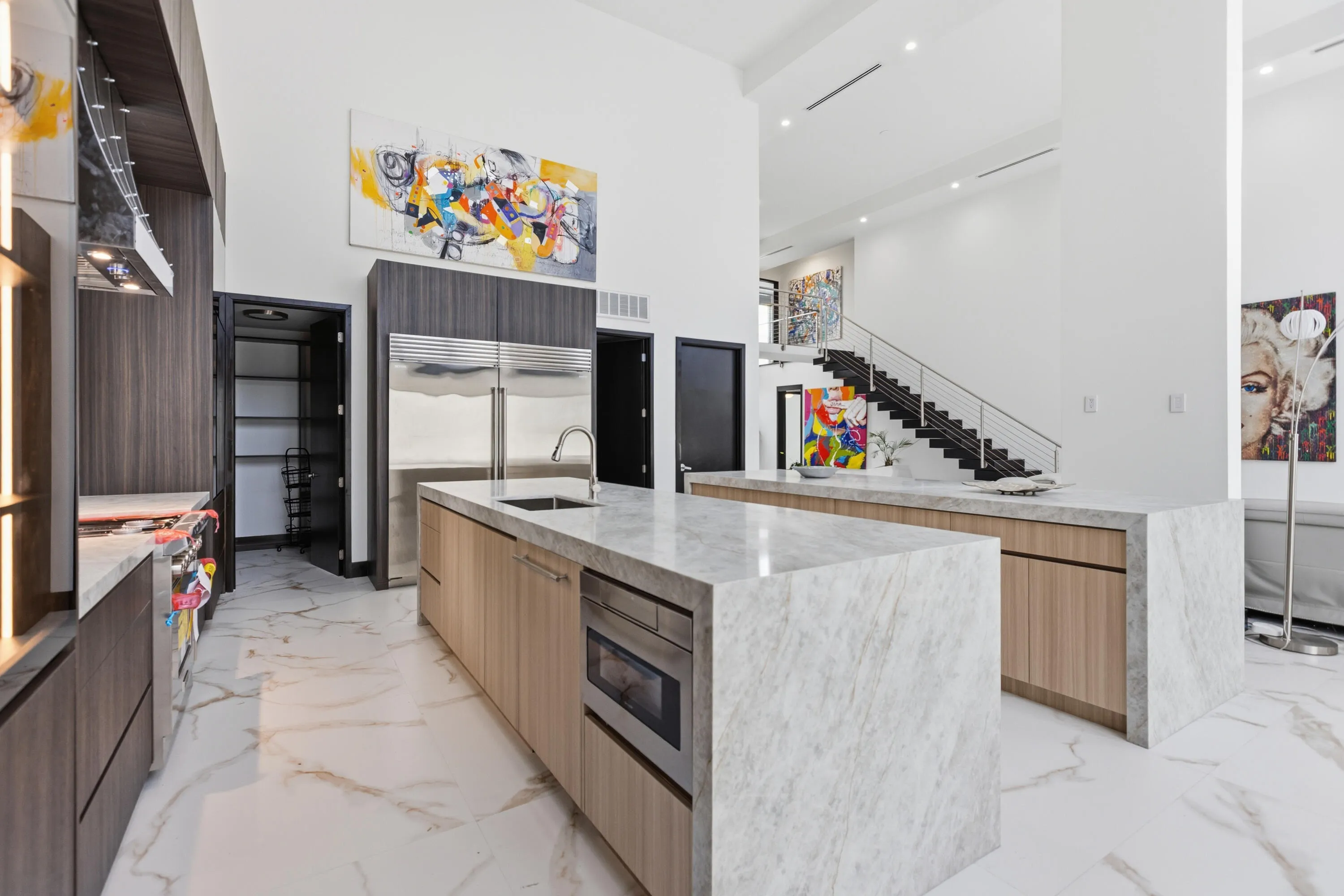 284 NE 7th Street-0353