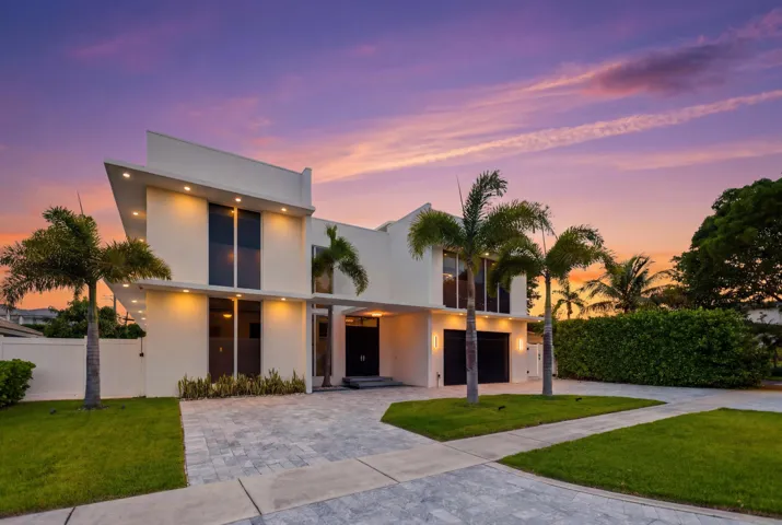 284 NE 7th Street-34