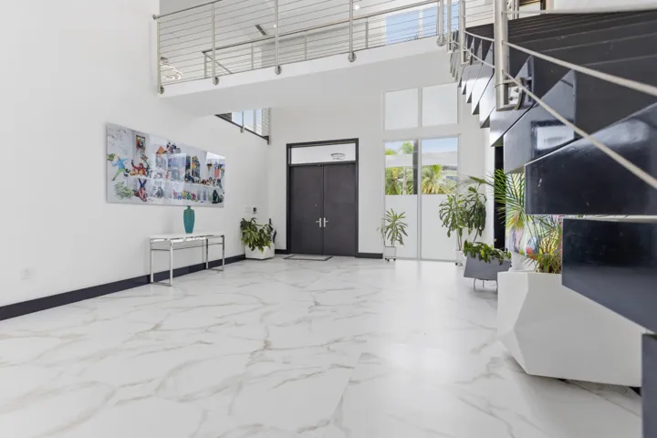 284 NE 7th Street-0269