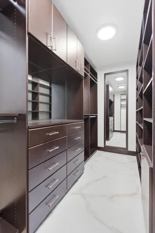 284 NE 7th Street-0493