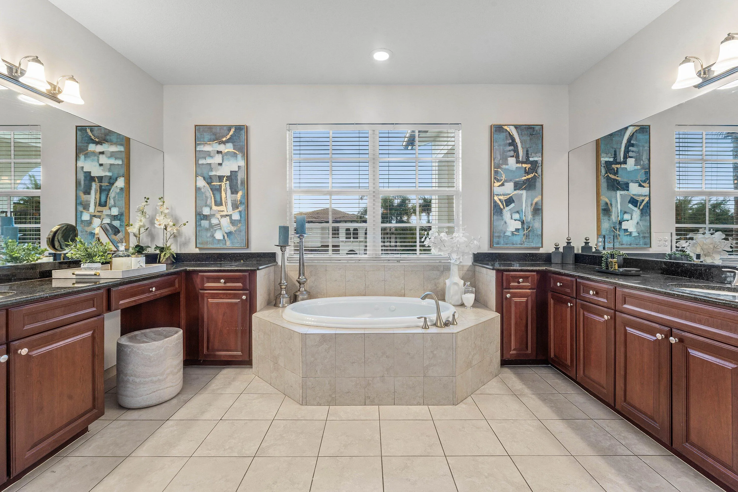 030-141UmbrellaPlace-Jupiter-FL-33458-SM