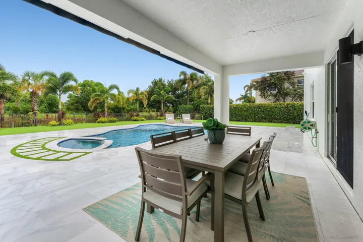 044-141UmbrellaPlace-Jupiter-FL-33458-SM