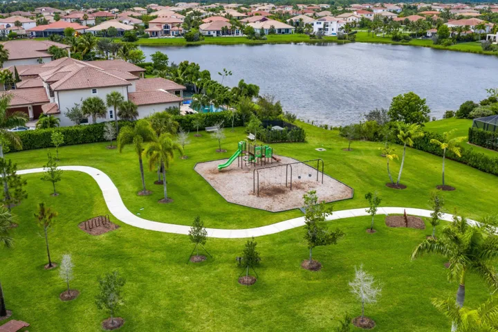 071-141UmbrellaPlace-Jupiter-FL-33458-SM