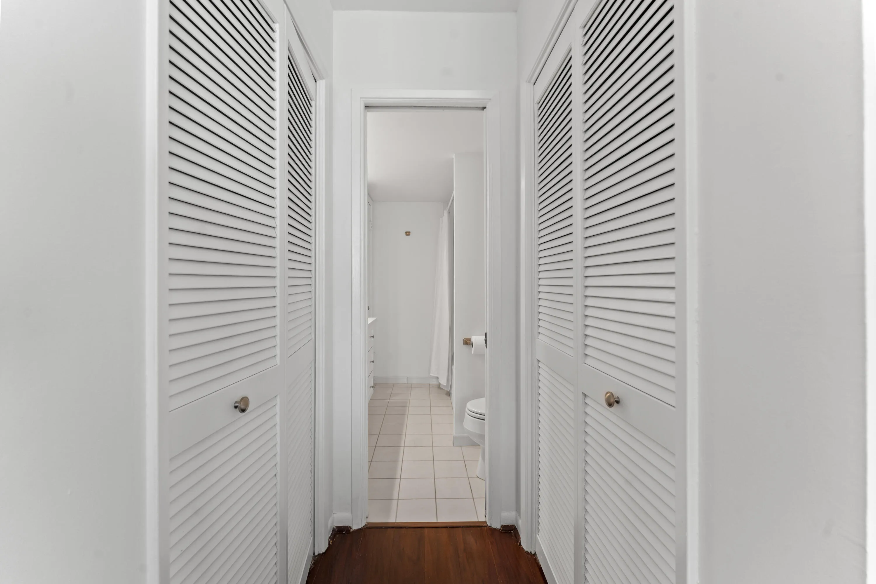 CLOSETS