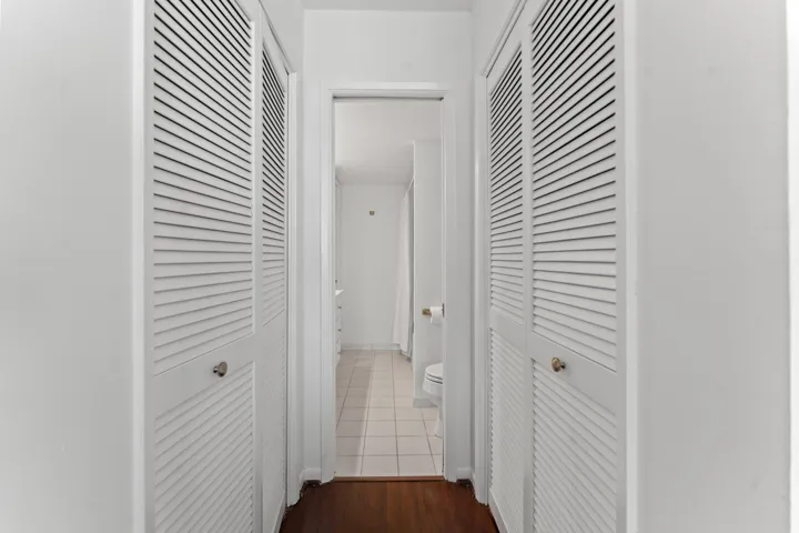 CLOSETS